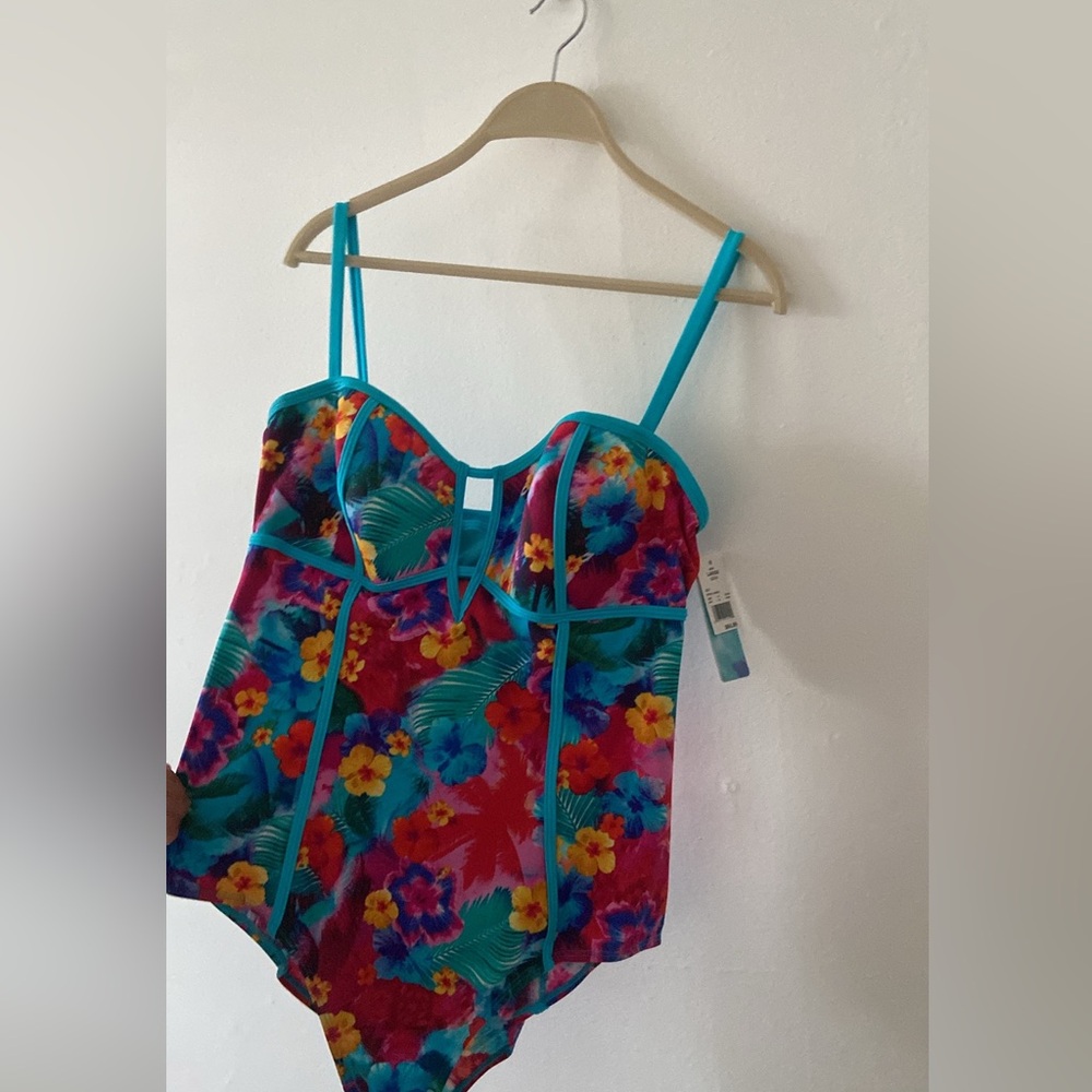 Tropical Floral women’s large 12/14 Swimsuit